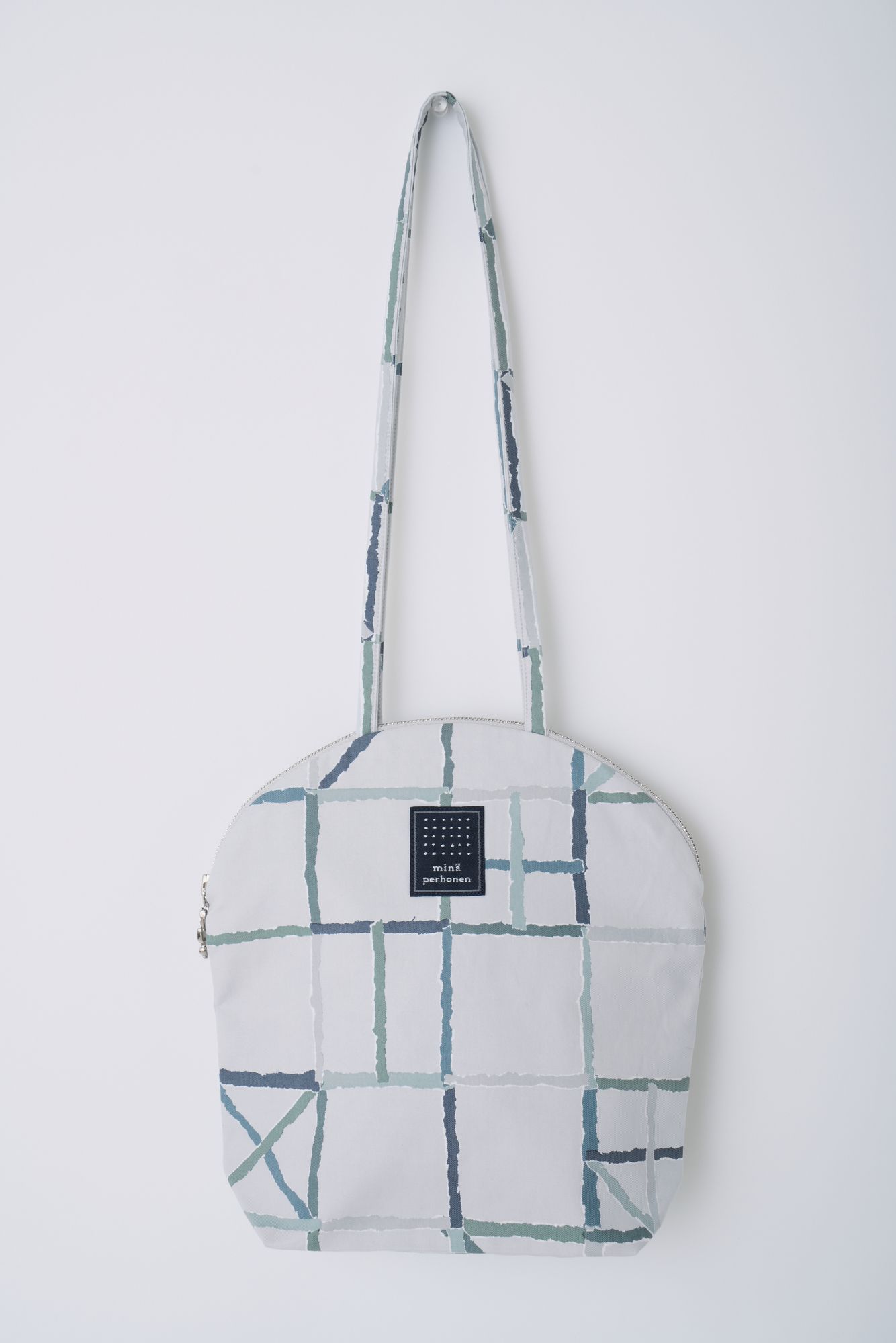 ミナペルホネン　マフィン　バッグ　light blue reflection muffin bag - minä perhonen