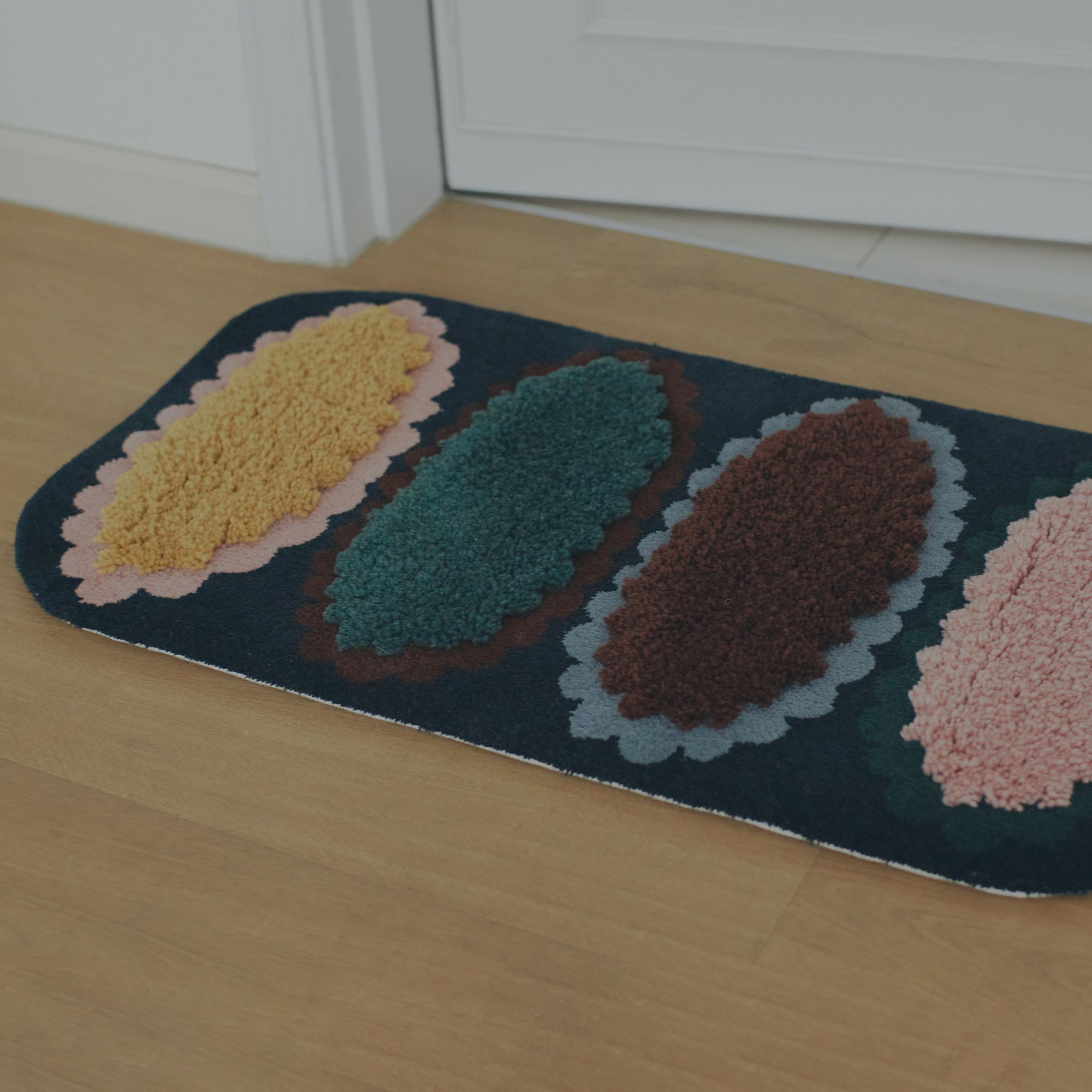 Rugs - minä perhonen