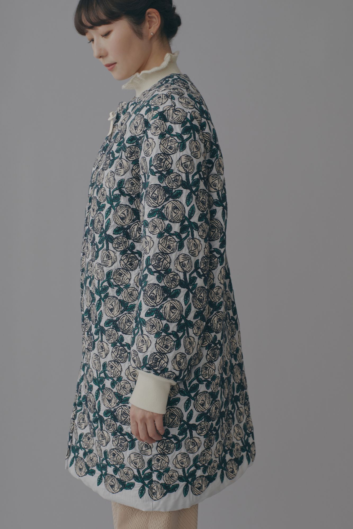 rosy ノーカラーダウンコート - minä perhonen