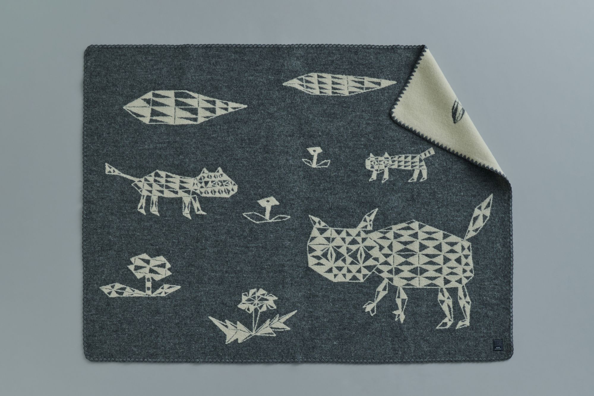 minä perhonen ミナヘルポネン☆Lサイズブランケットtama未使用品 Tama ブランケット - minä perhonen