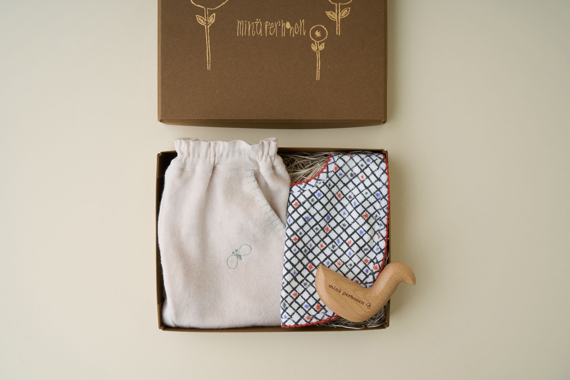 baby gift set -rattle- - minä perhonen