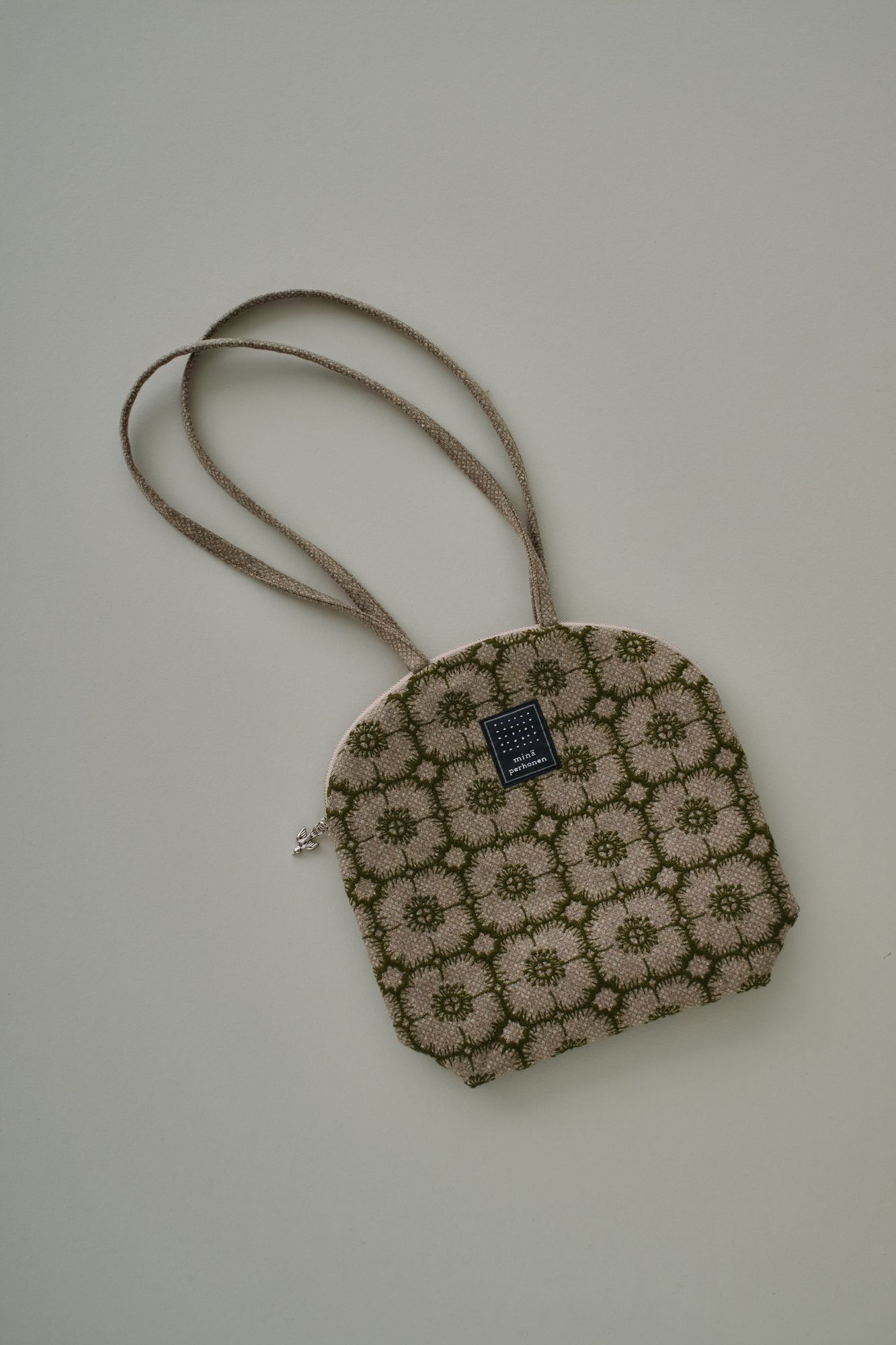 anemone muffin bag - minä perhonen