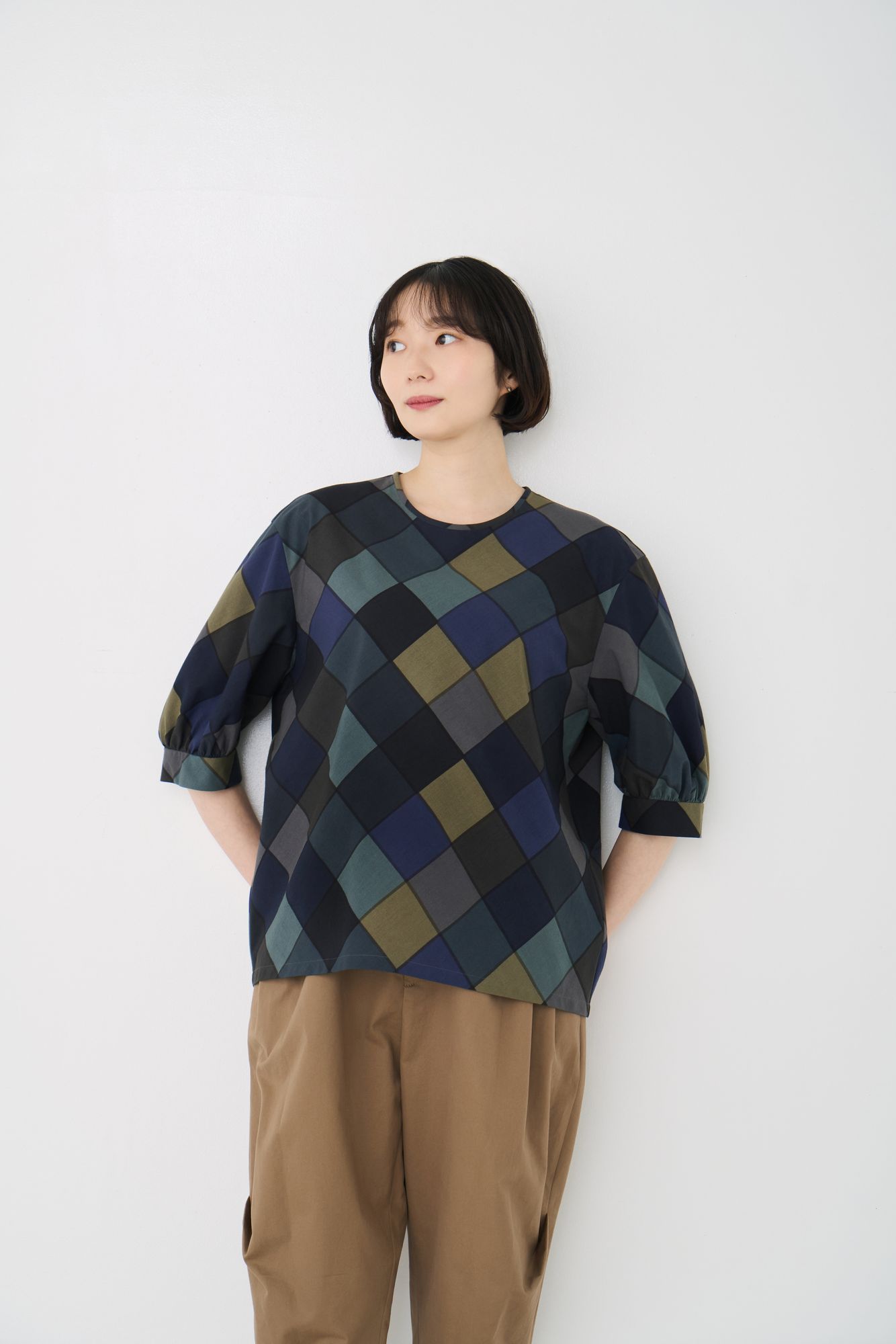 ミナペルホネン グリーン 総柄シャツブラウス ベリーベリー large_6_Ksu_Rm3ja_Vu_Tgt_Bomv_
