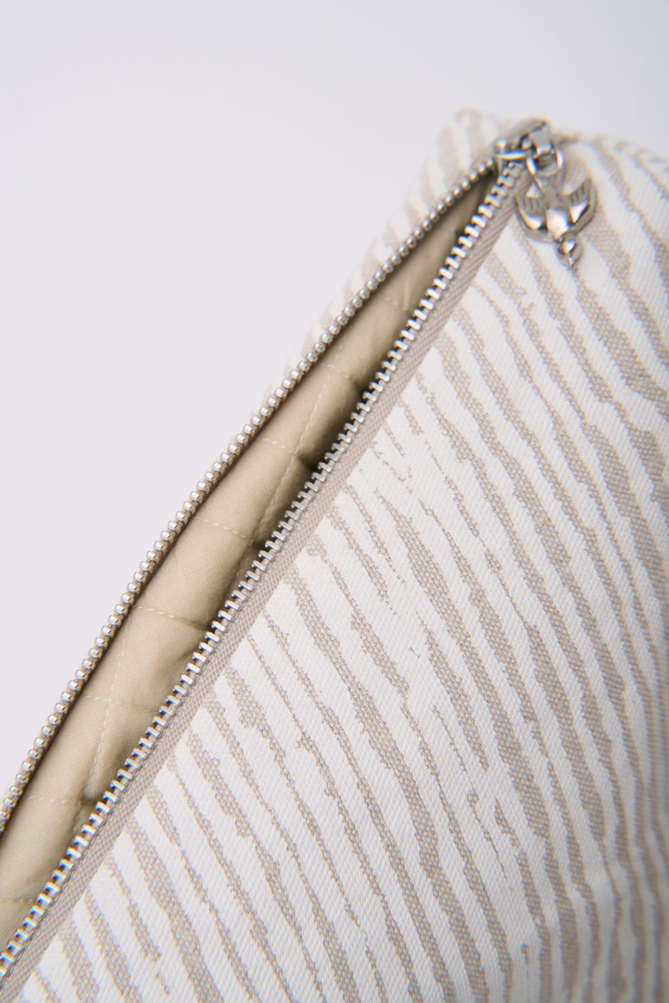 kimallus crystal pouch - minä perhonen