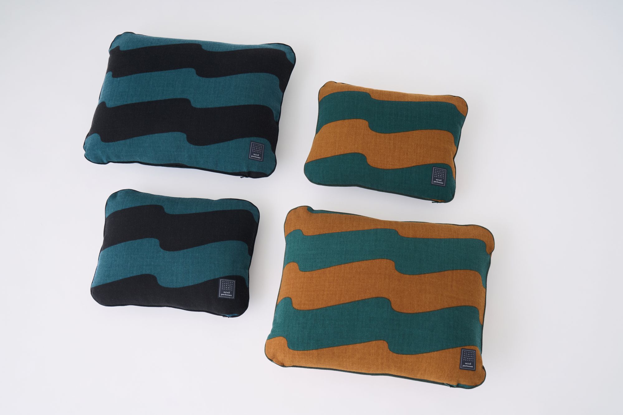 ミナペルホネン きのこクッション wind flag gnocchi cushion - minä perhonen