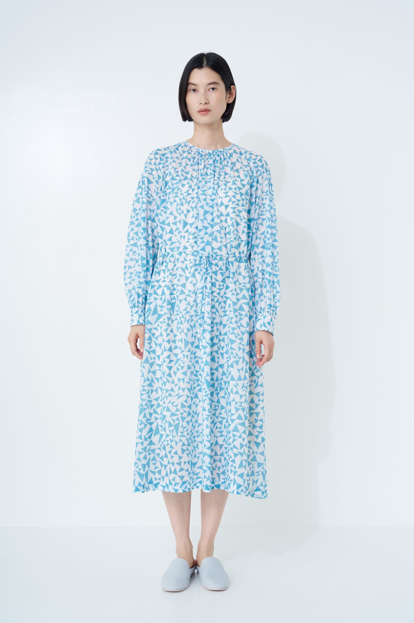 ミナトレカ tuikkia クルーネックドレス - minä perhonen