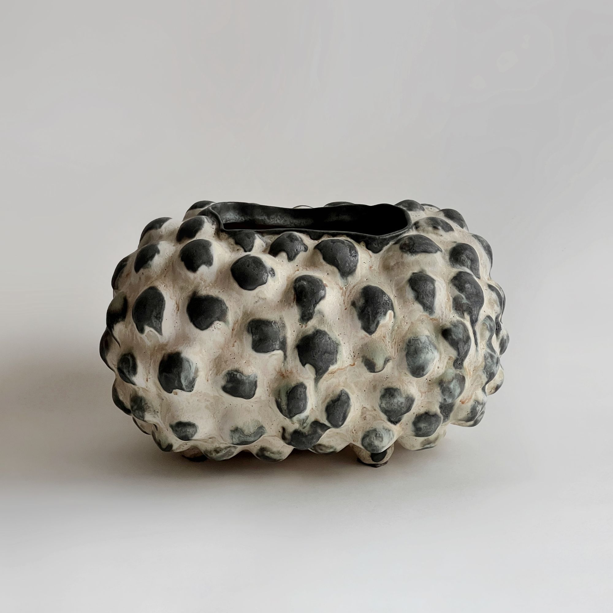 Sculptural Vase Christina Muff - minä perhonen