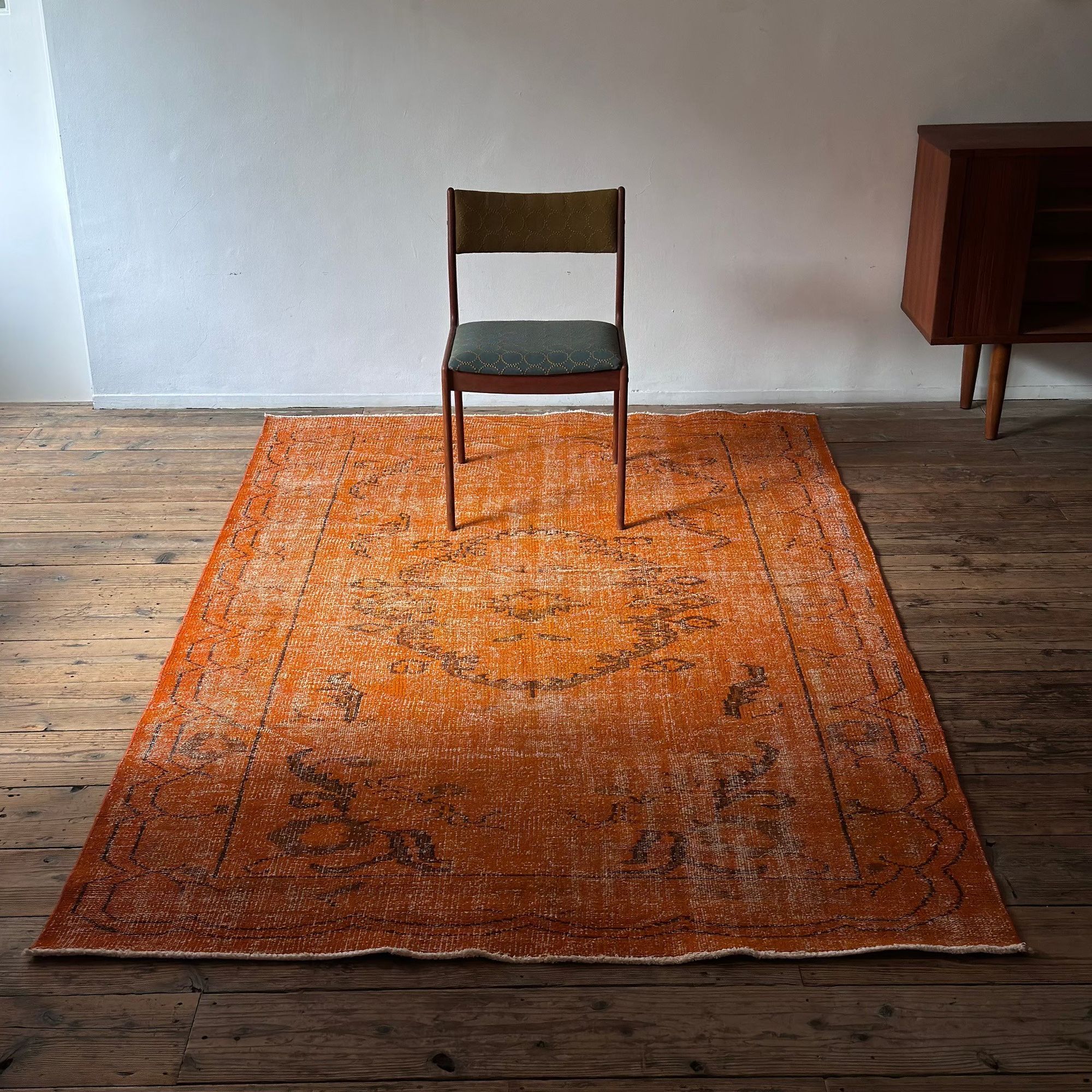 Vintage Rug - minä perhonen