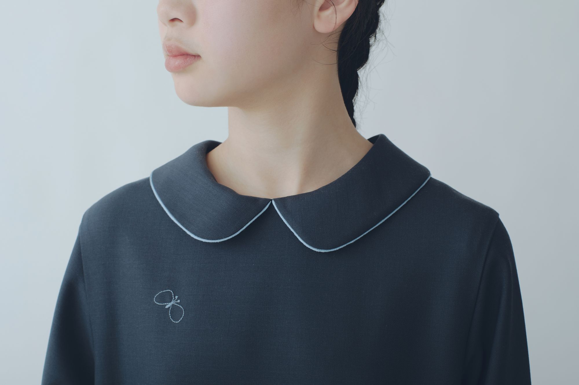 ⭐︎やゆよんです⭐︎ミナペルホネン　タンバリン×choucho mina perhonen×hitomi shinoyama design clutchバッグ-anemone- - ミナ