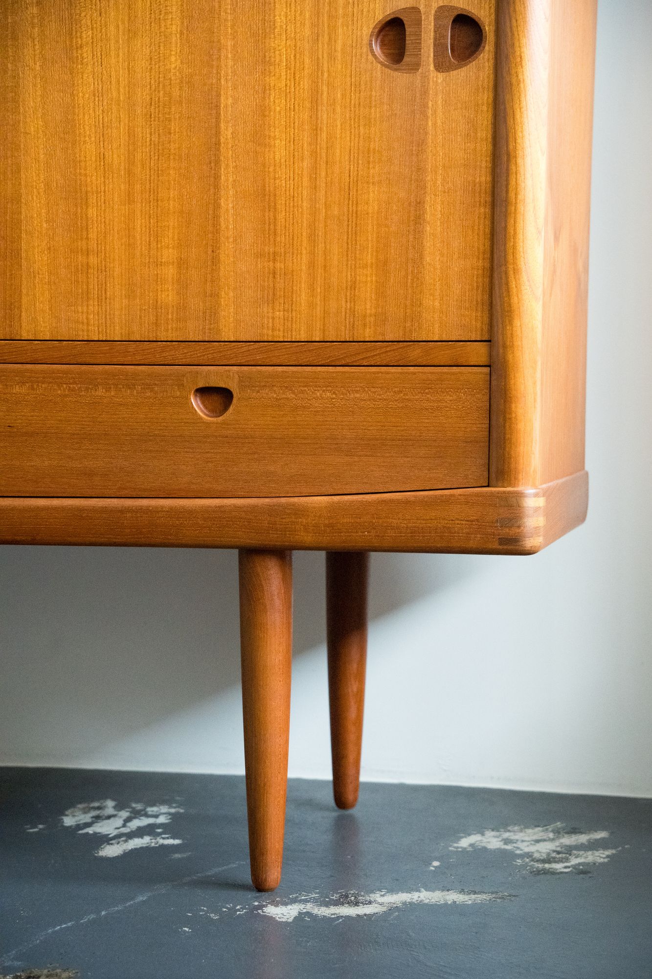 Bramin Sideboard - minä perhonen