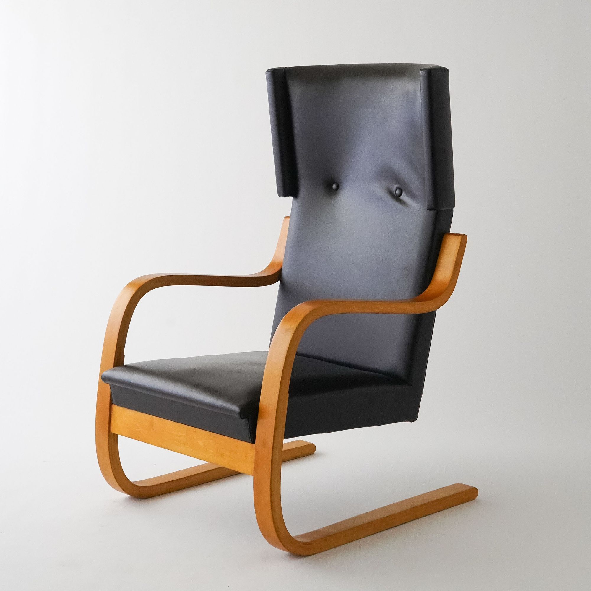 401 Lounge Chair - minä perhonen