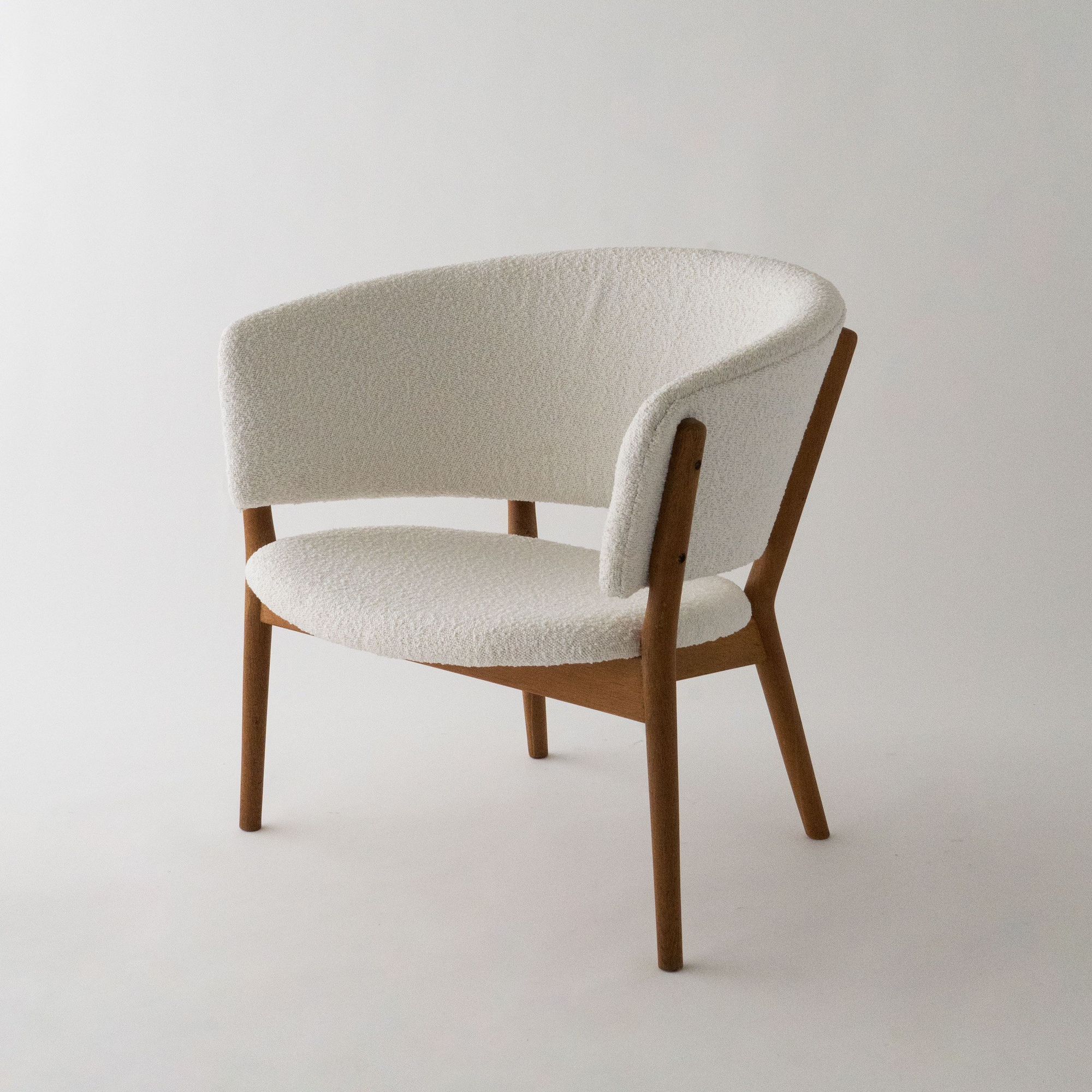 額装済/Asleep on/フェルディナンド シアナ ND83 Lounge Chair - minä perhonen