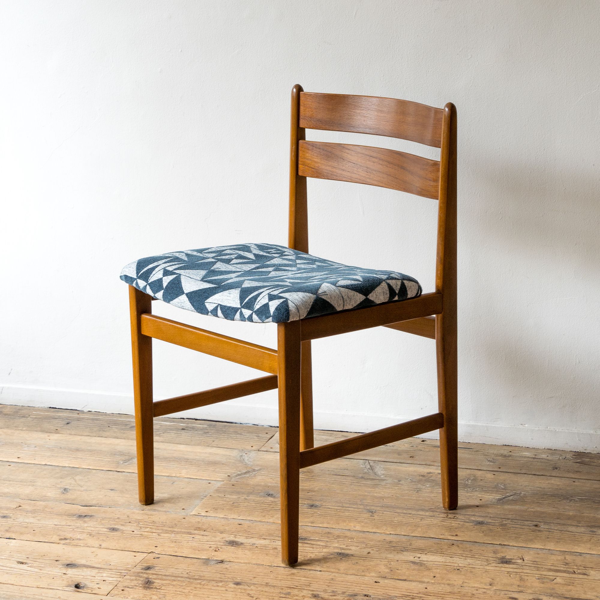 ミナペルホネン　使用　チェア　ダイニングチェア イス　椅子　インテリア　家具 perhonen puzzle Dining Chair - minä perhonen