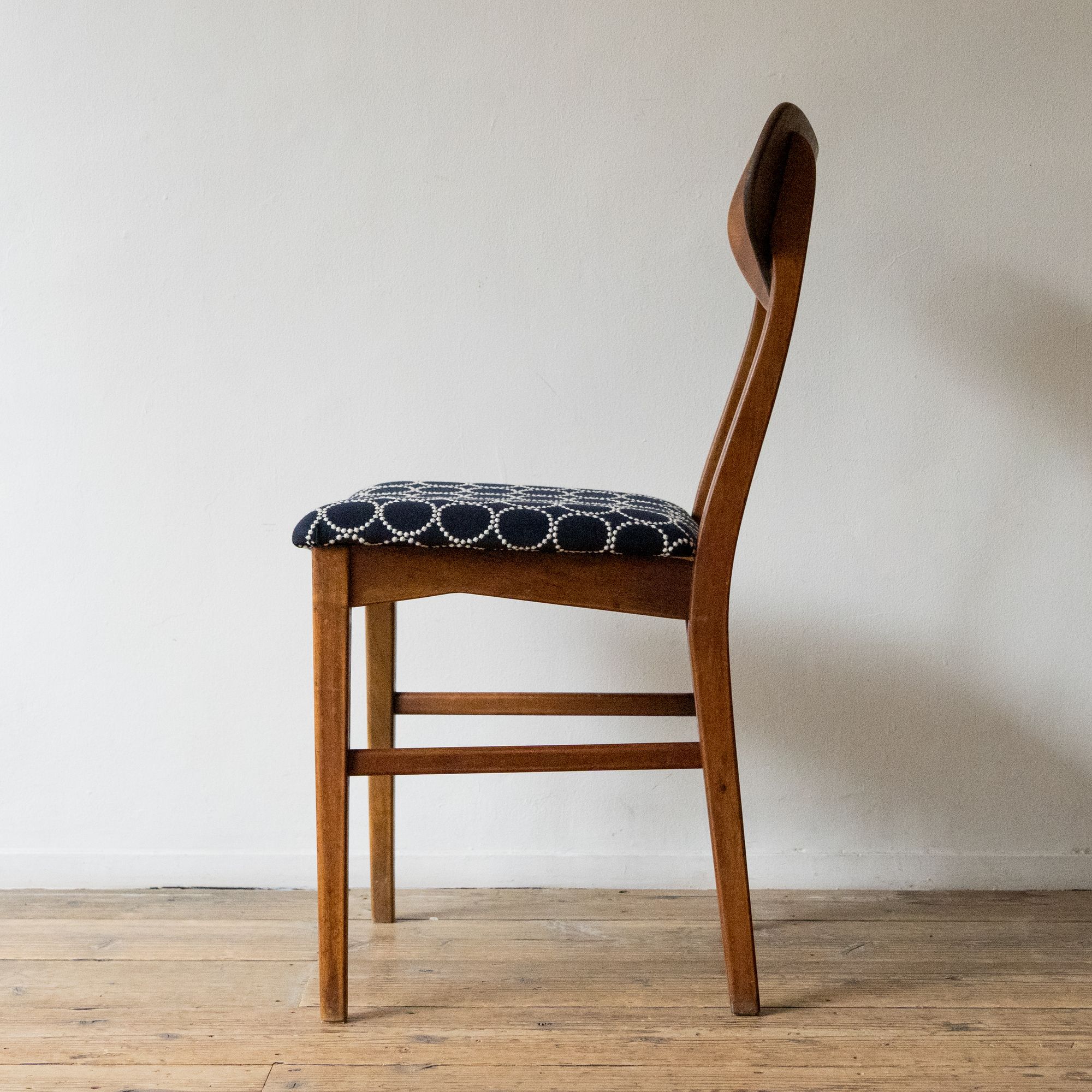 tambourine Dining Chair - minä perhonen