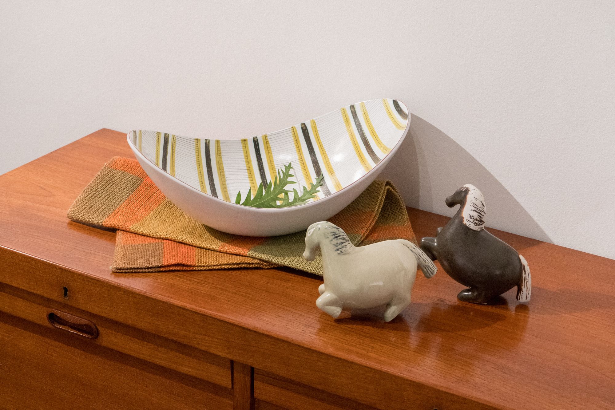 Faience Bowl - minä perhonen