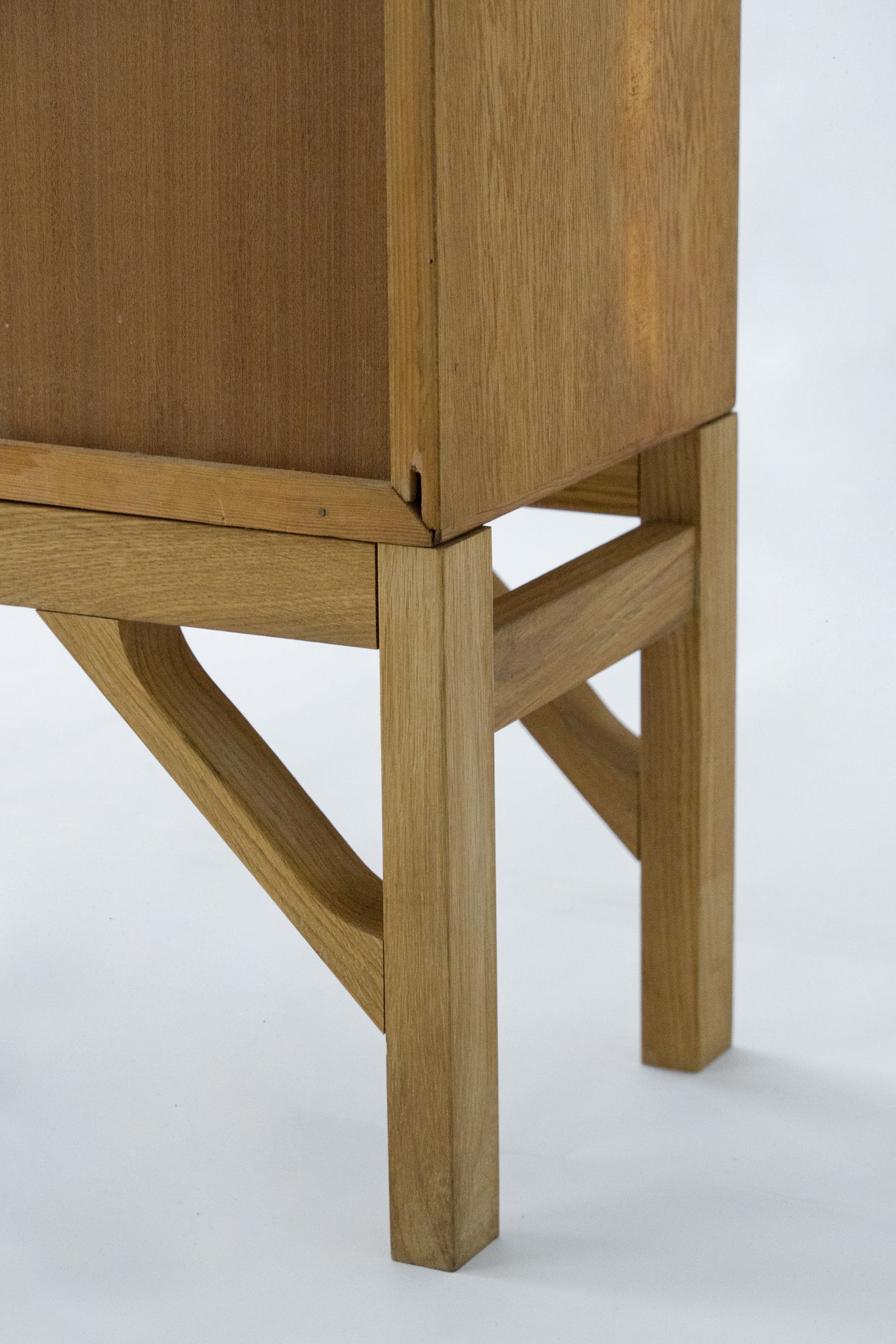Book Shelf Model 152 - minä perhonen