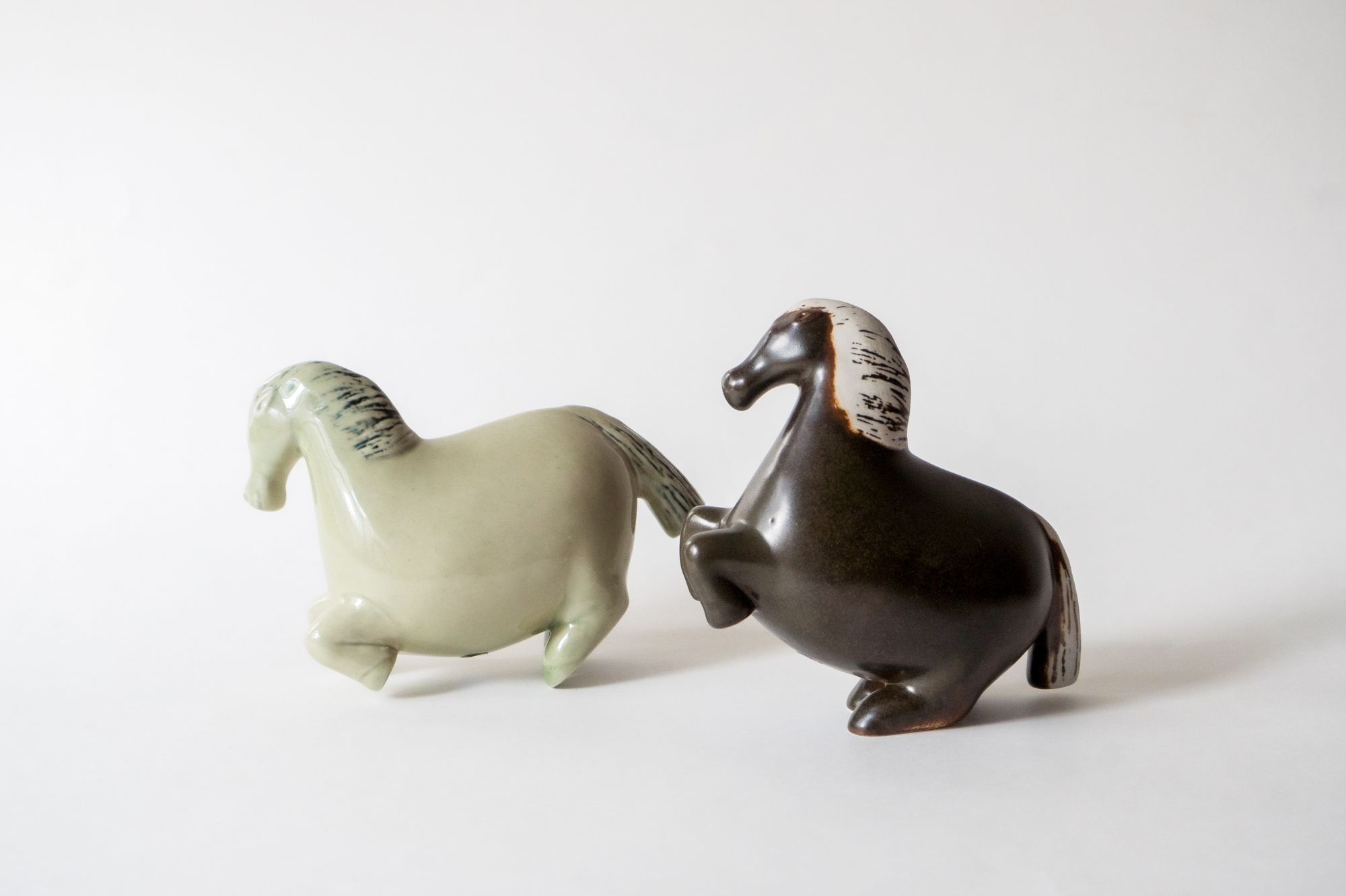 Figurine Horse White - minä perhonen