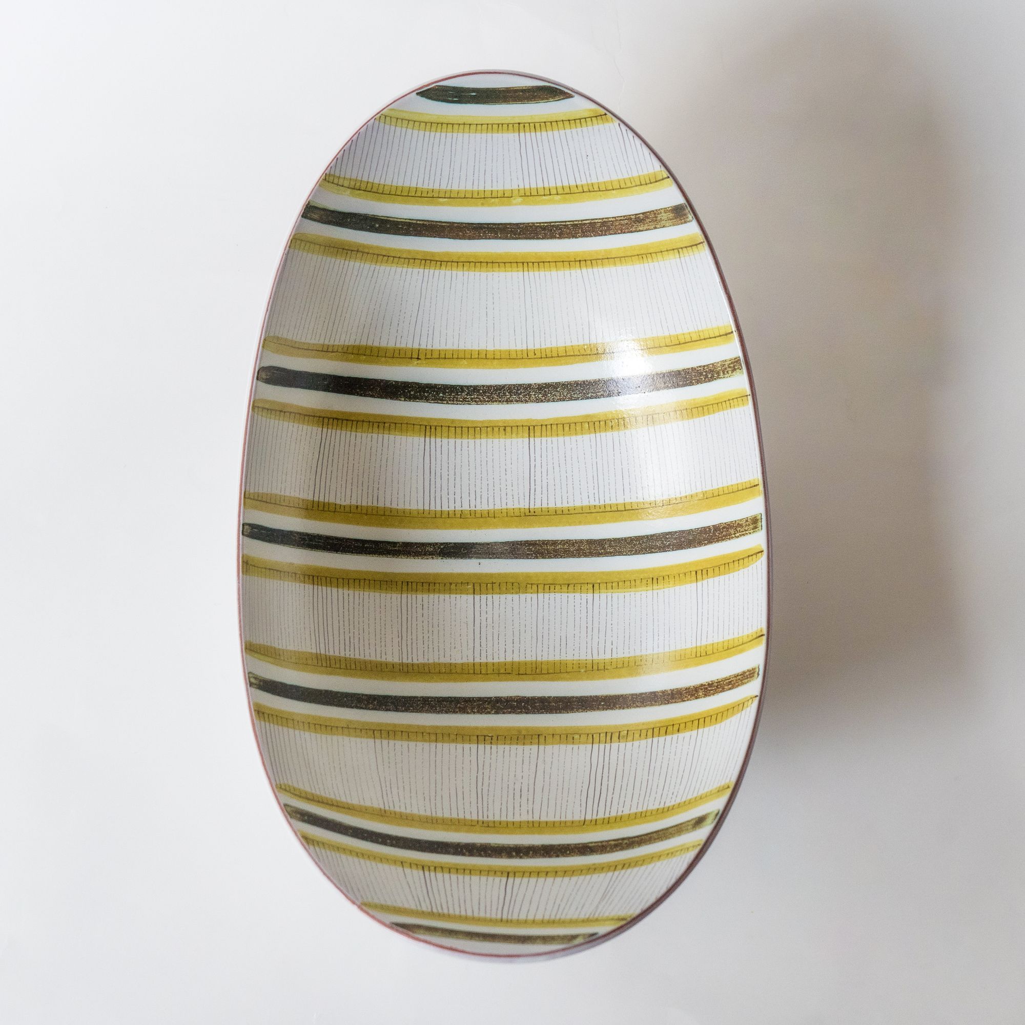 Faience Bowl - minä perhonen