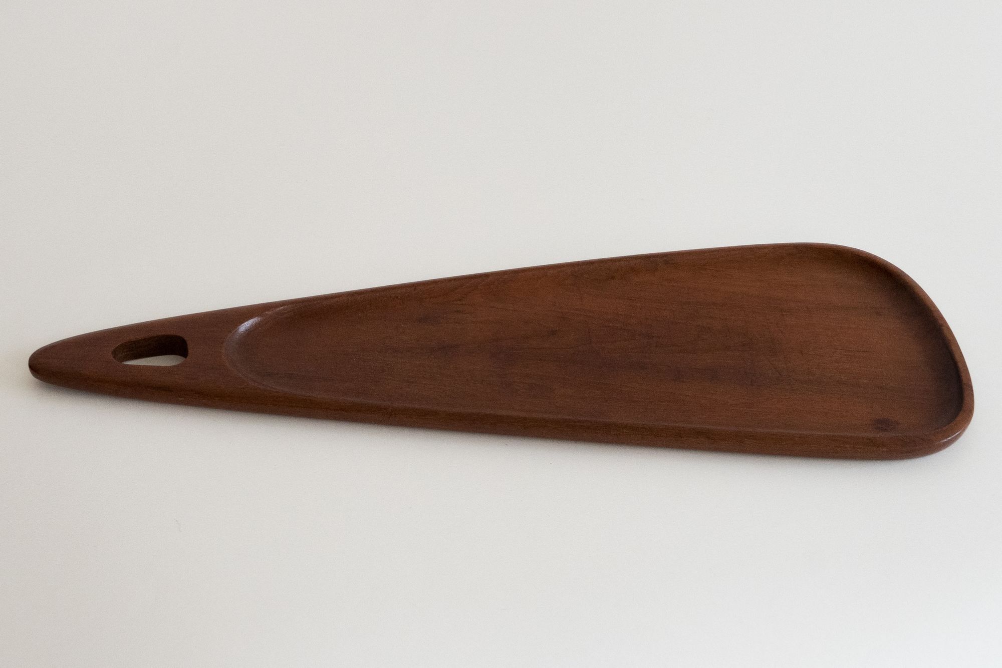 Tray 54cm - minä perhonen