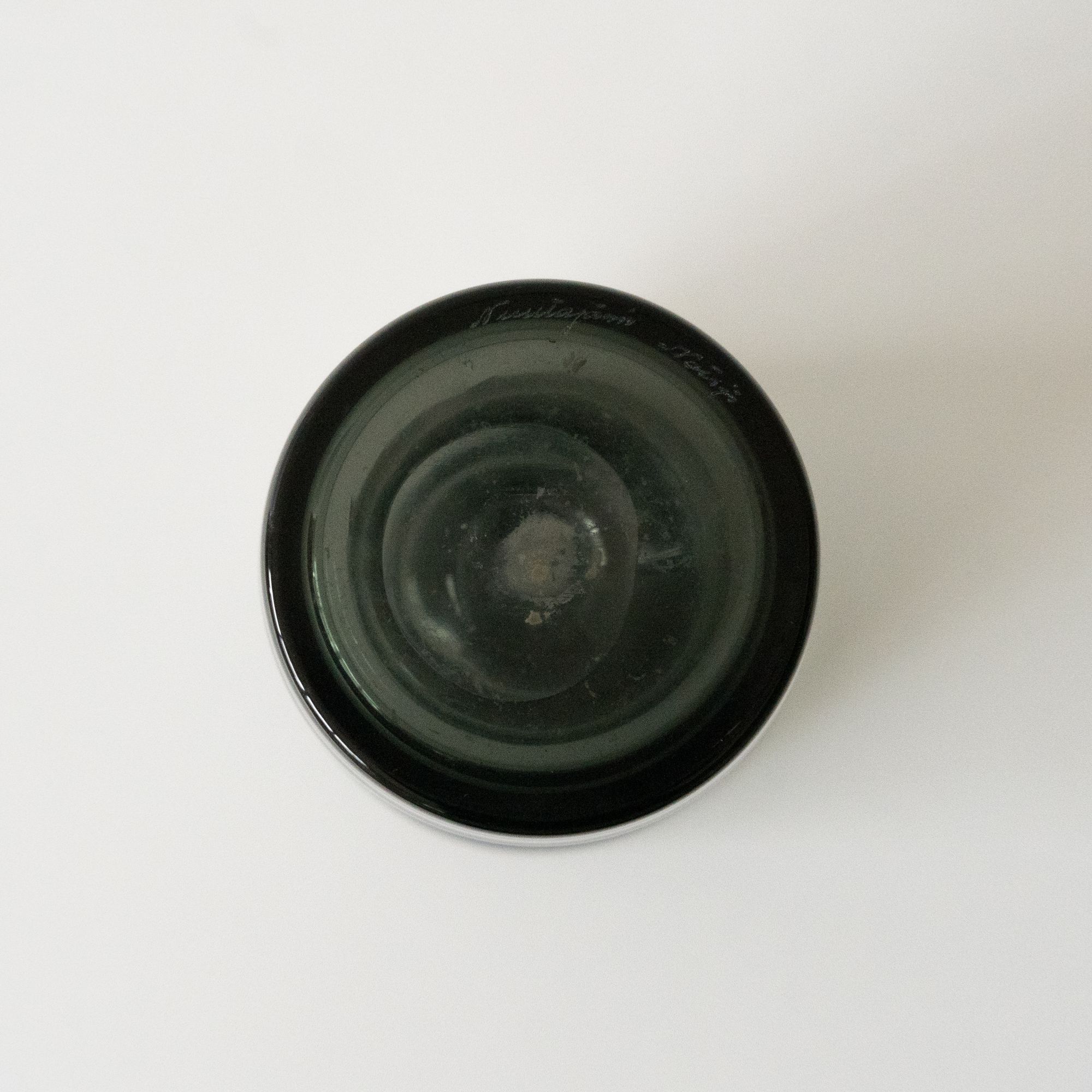 KF245 Vase - minä perhonen