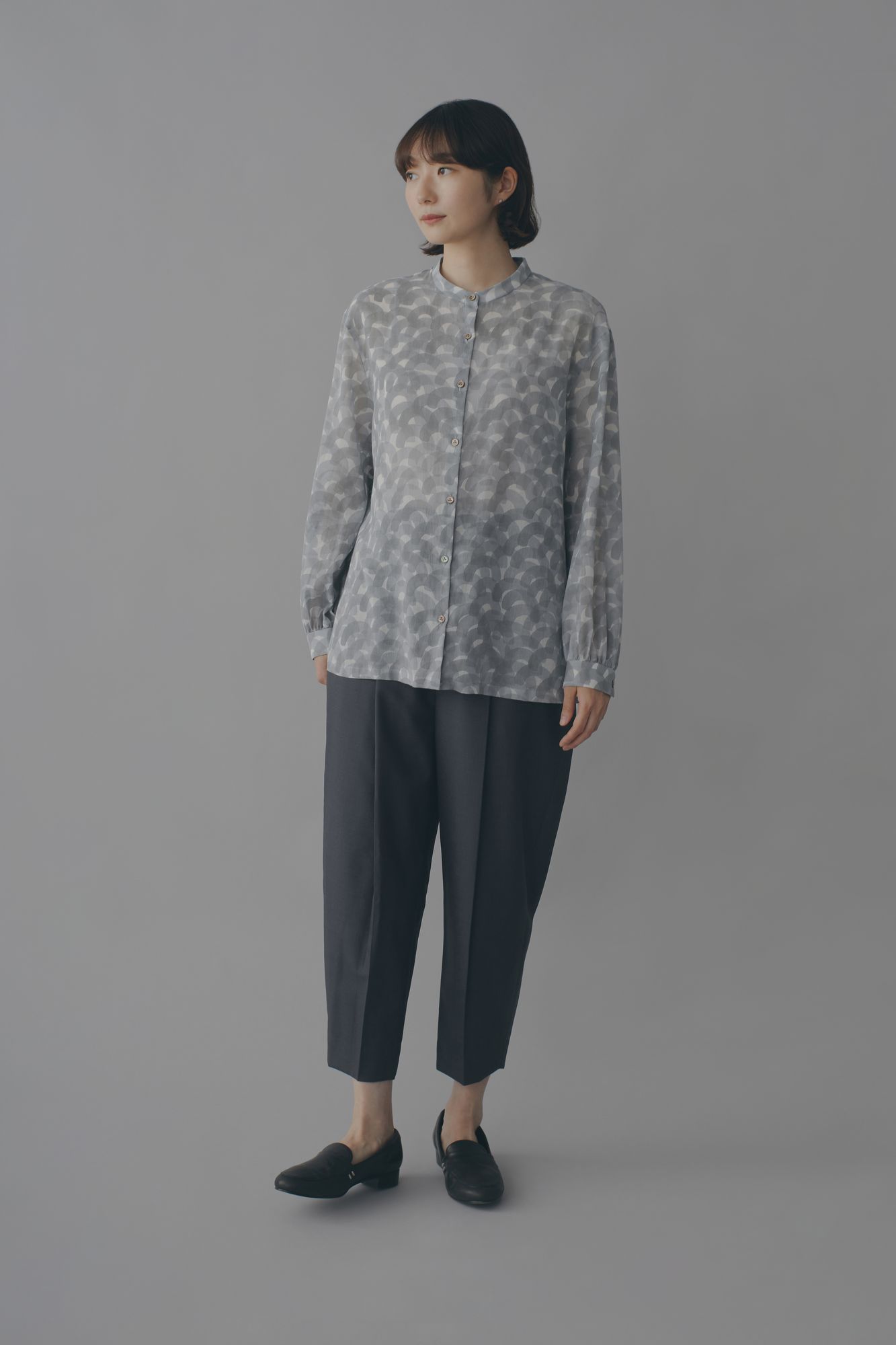 mina perhonen yula スタンドカラーブラウス40 mina perhonen yula スタンドカラーブラウス40 ファッション