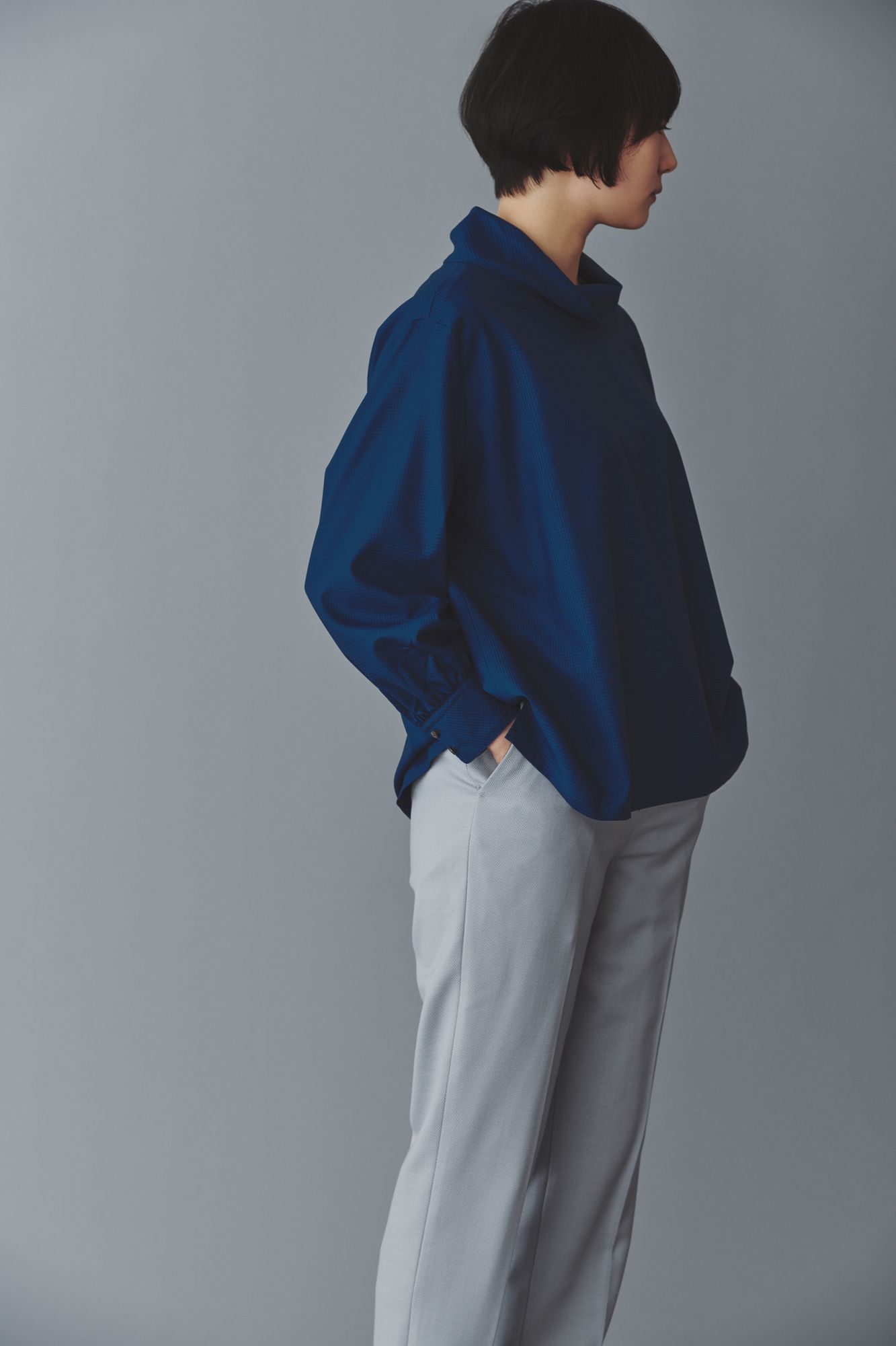 美品✨ミナペルホネン　varjo 長袖ブラウス　20SS ウール　チャコール varjo ブラウス - minä perhonen