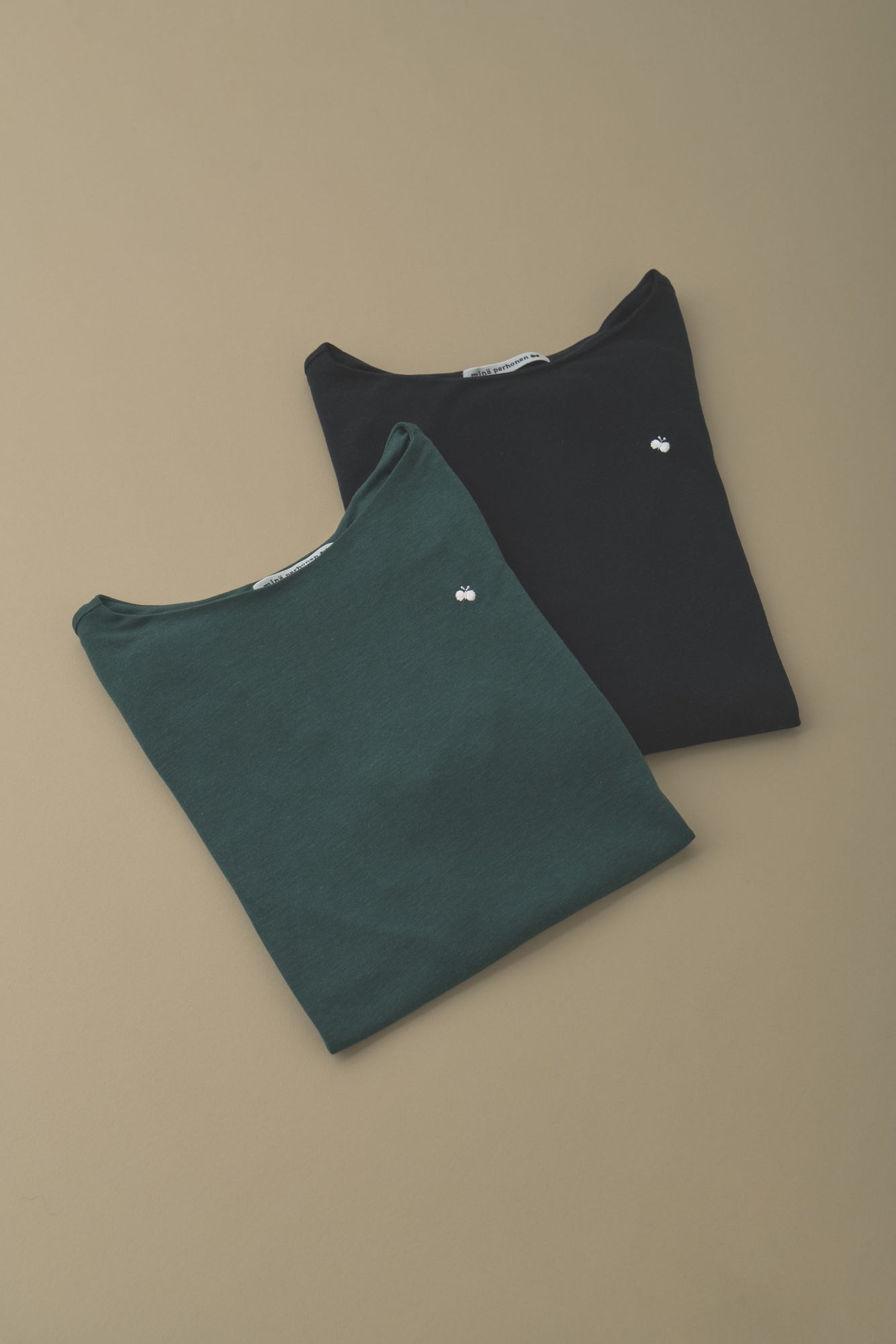 pleasant ボートネックカットソー - minä perhonen