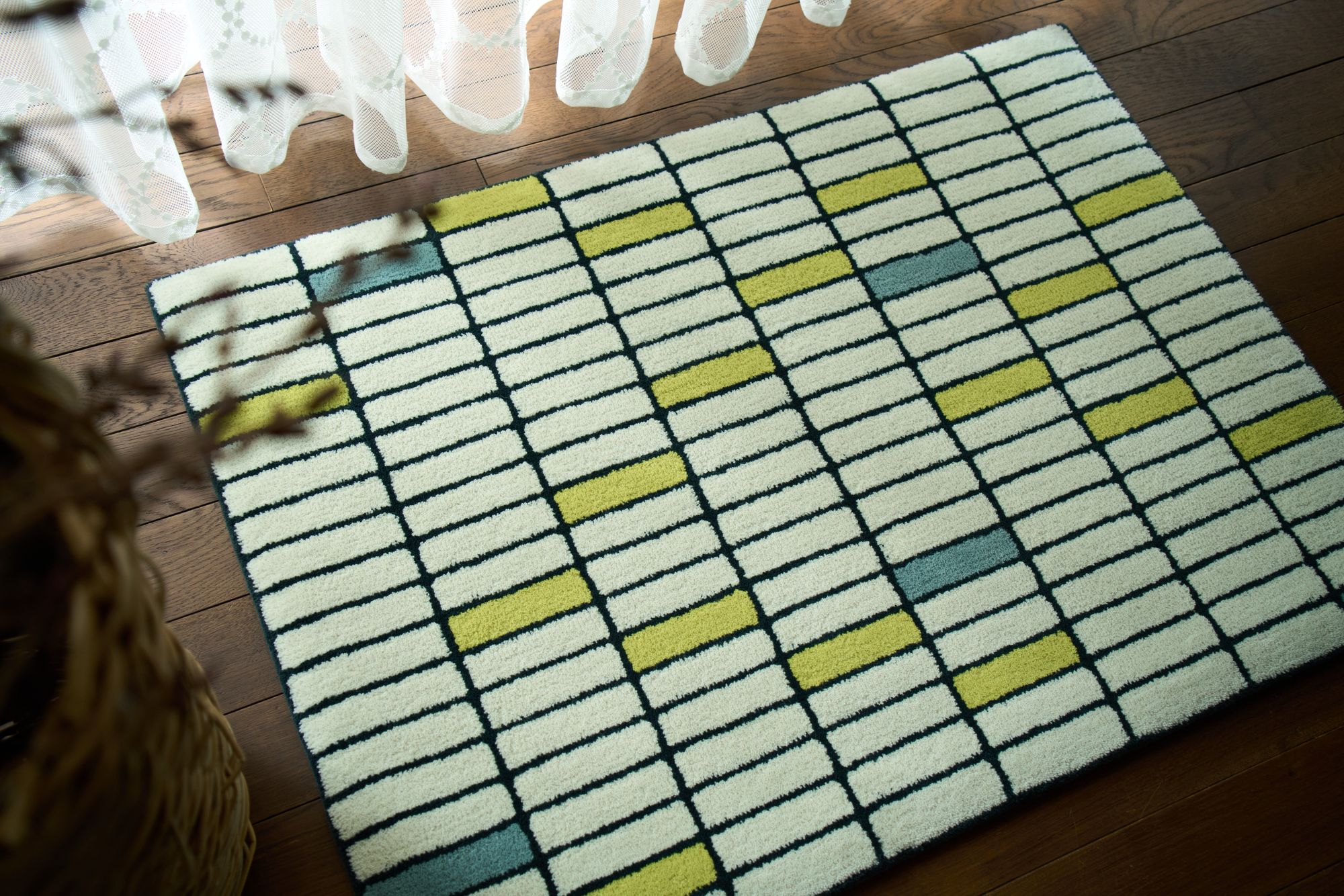 zephyr ラグ - minä perhonen