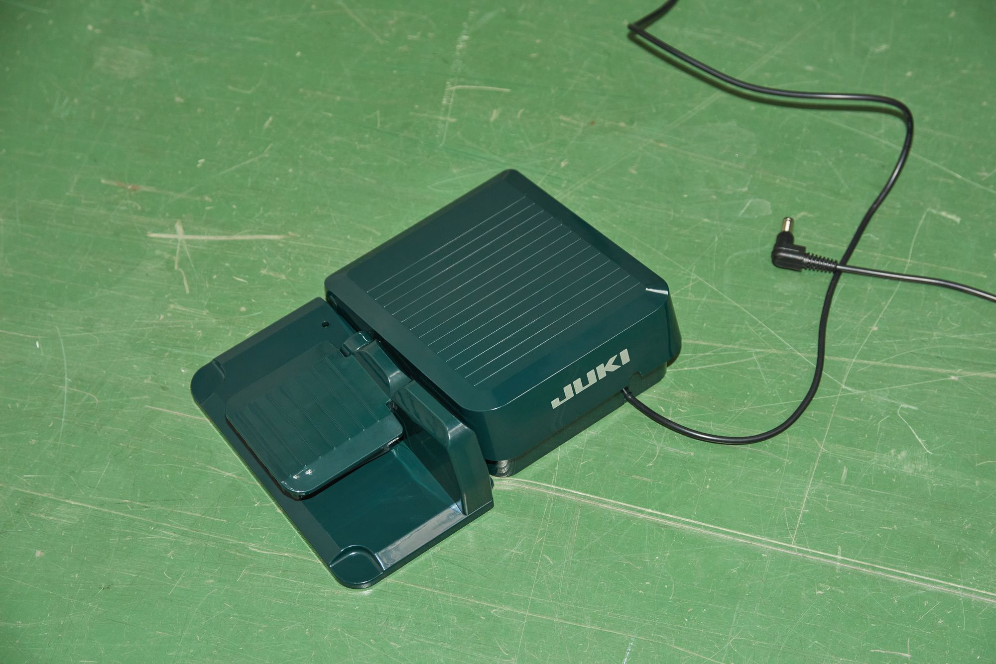 tambourine sewing machine - minä perhonen