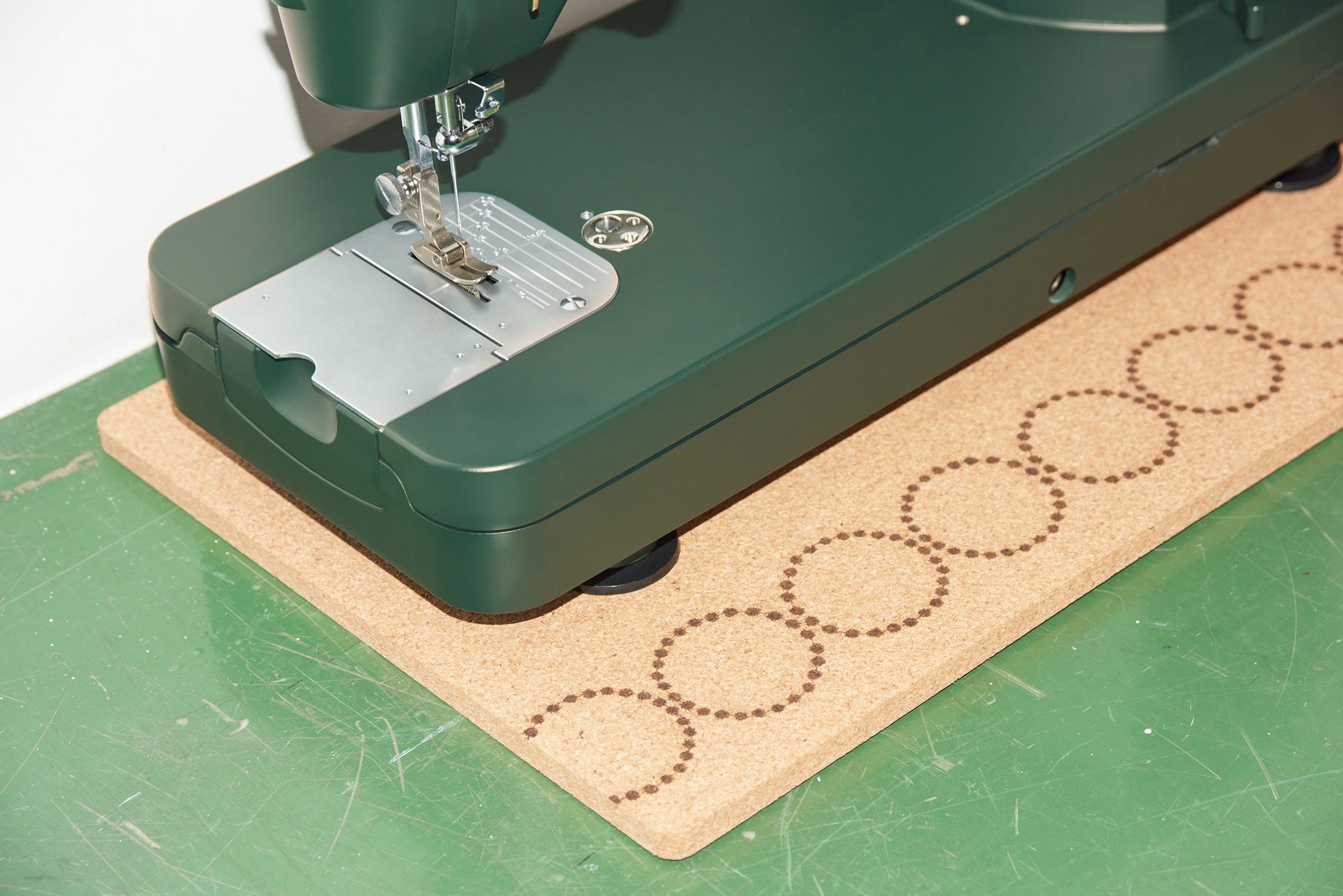 tambourine sewing machine - minä perhonen