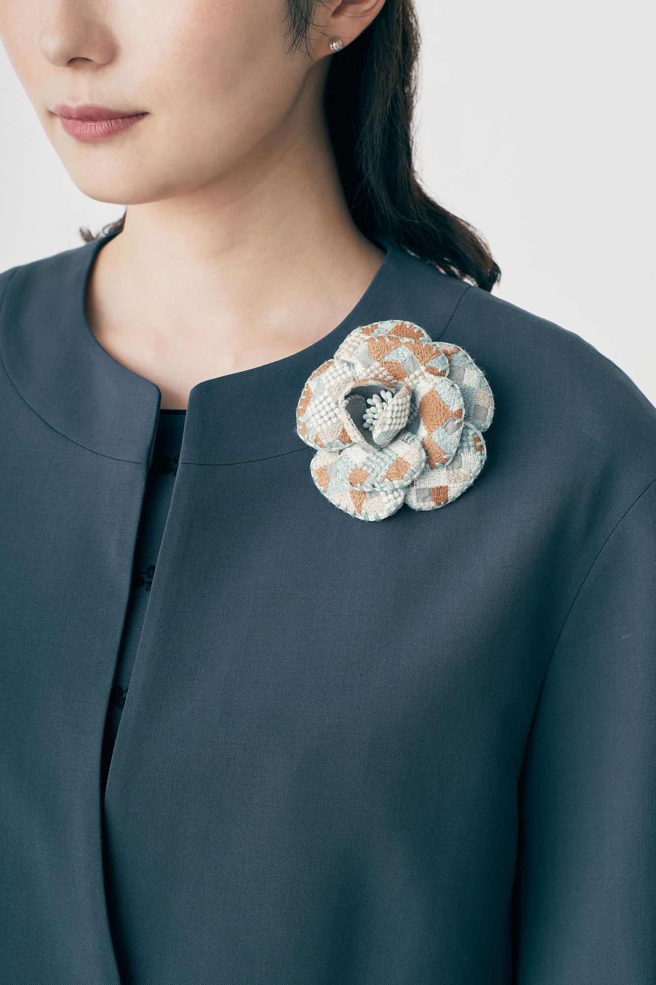 kuutio コサージュ - minä perhonen