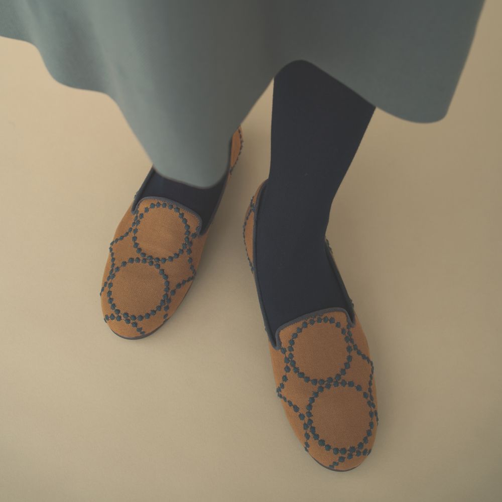 tambourine aurinko - minä perhonen