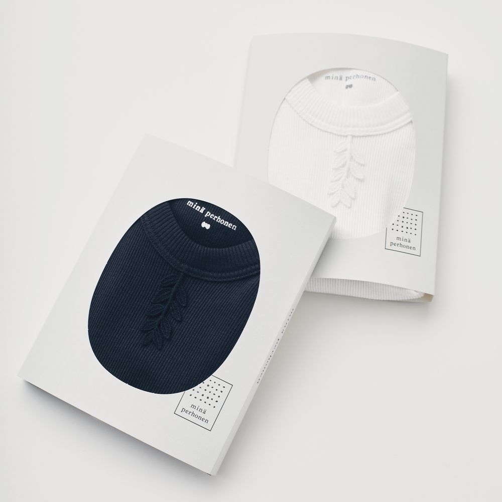 tuttua トップス - minä perhonen