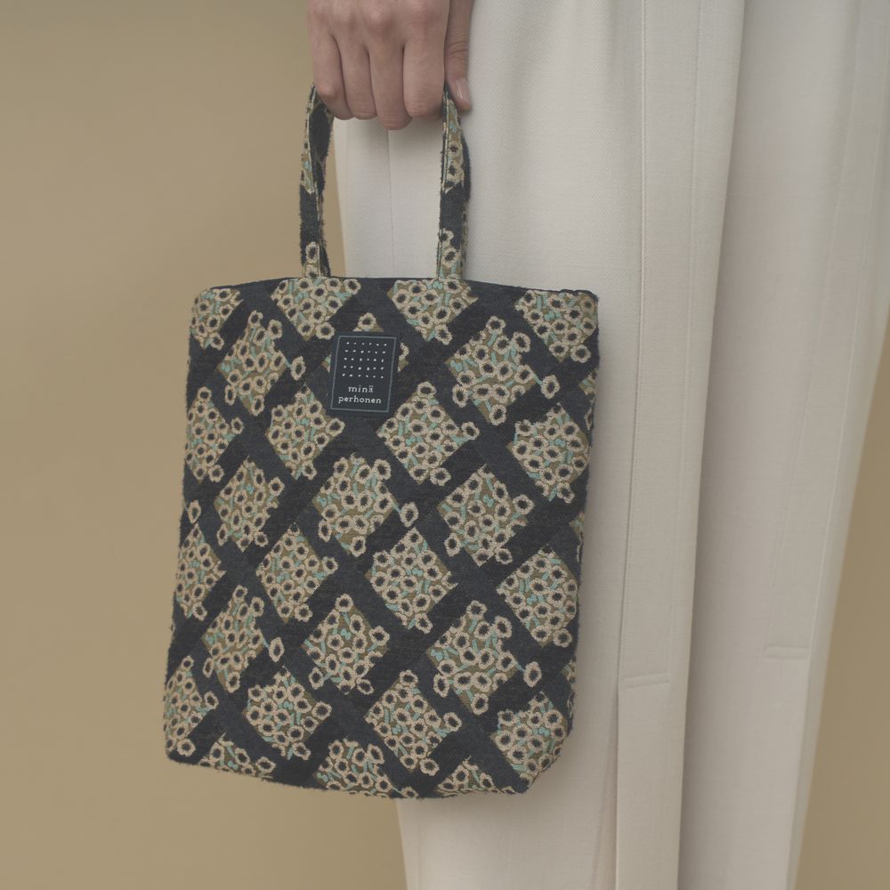 cheerful toast bag - minä perhonen