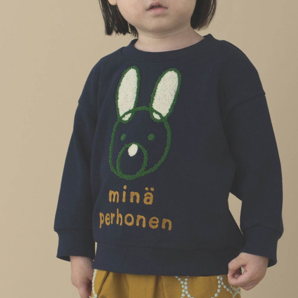 【美品】ミナペルホネン スウェットプルオーバー うさぎプリント ブラック winter friend プルオーバー -うさぎ- - minä perhonen