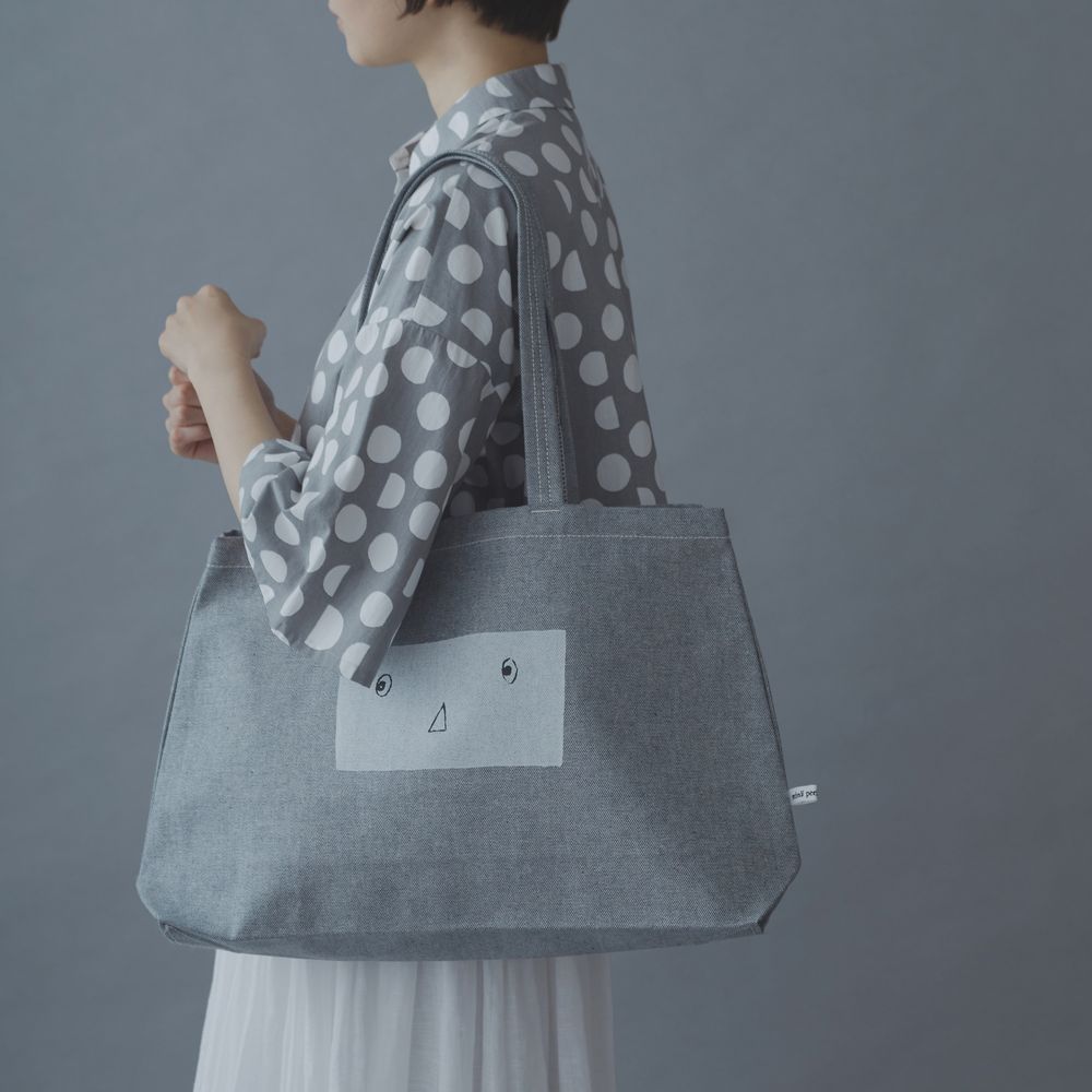 minäänim トートバッグ - minä perhonen