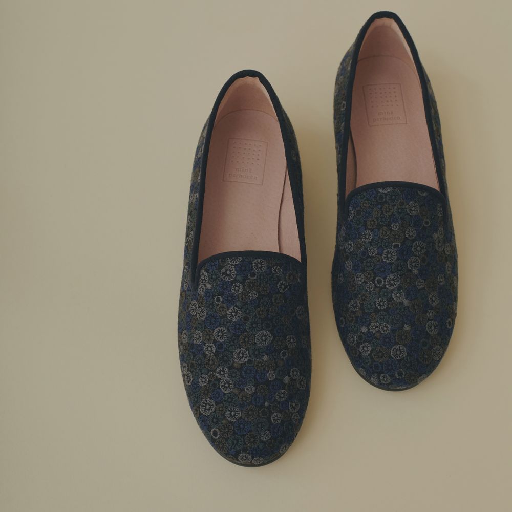 skyful aurinko - minä perhonen