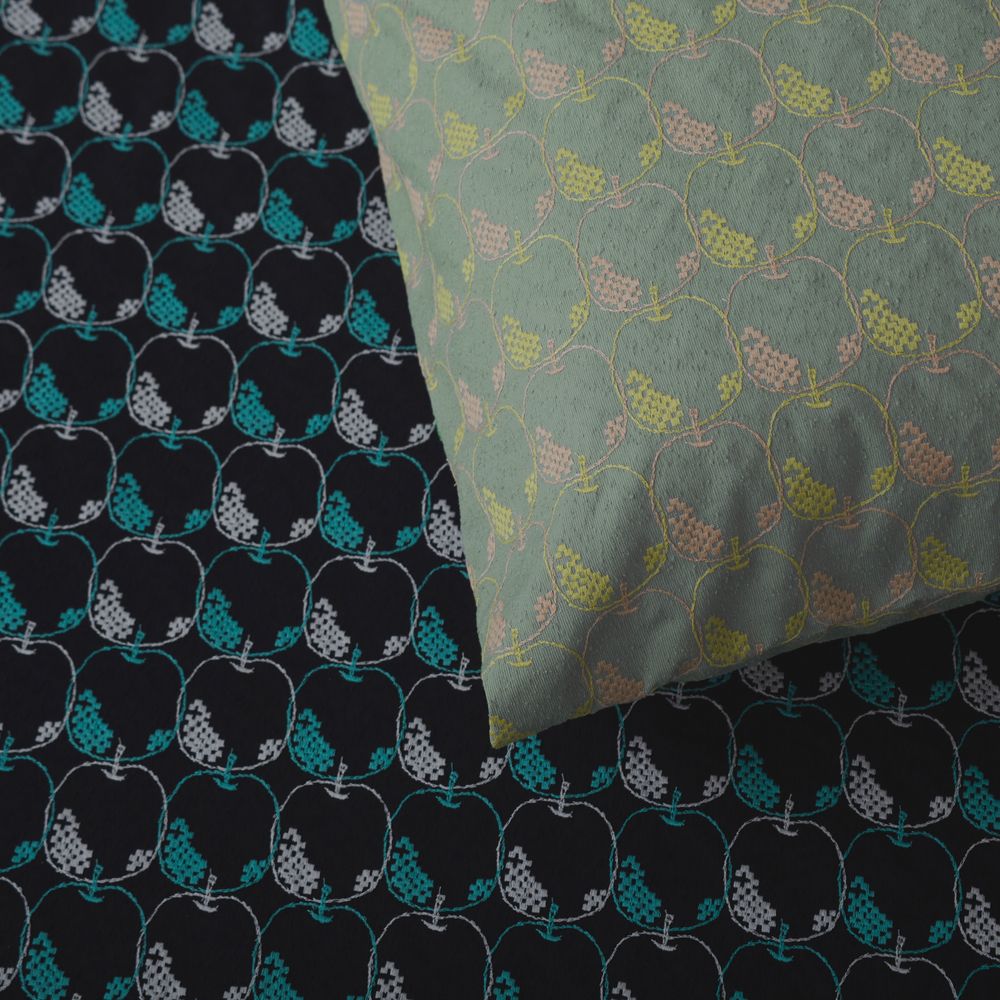 ミナペルホネン　mela 38 mela ファブリック - minä perhonen