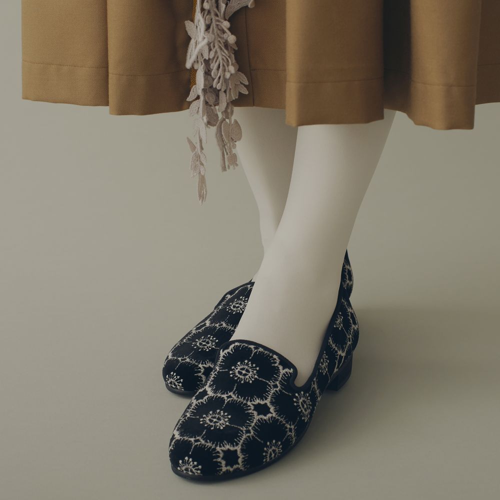 anemone kuu - minä perhonen