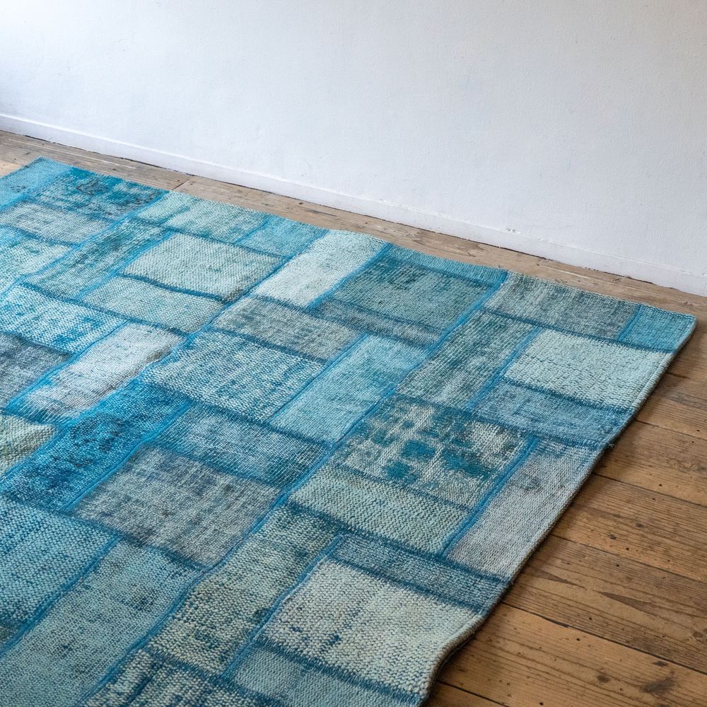 繊細密パッチワーク63×143 ベージュフラワーBlue トルコヴィンテージラグ Patchwork Rug Turquoise - minä perhonen