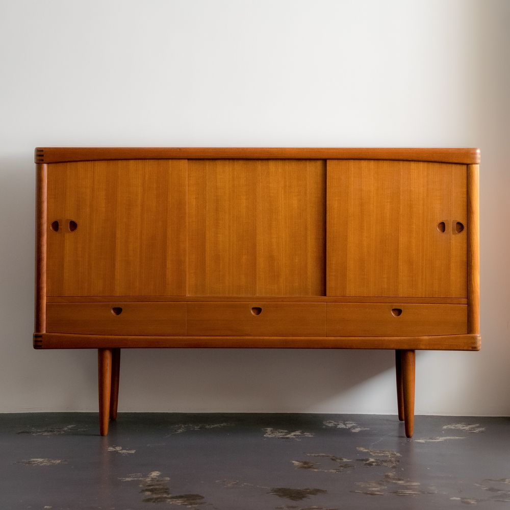 Bramin Sideboard - minä perhonen