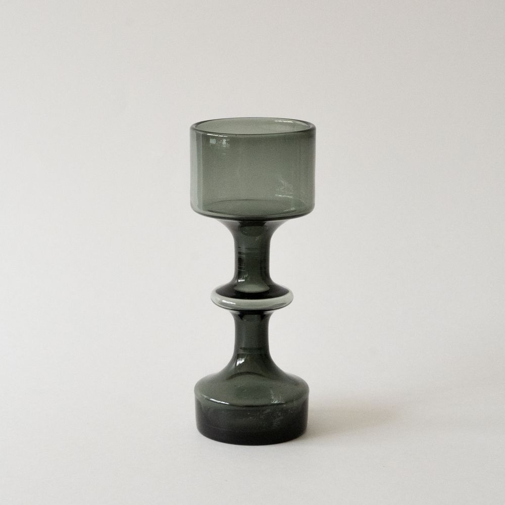 KF245 Vase - minä perhonen