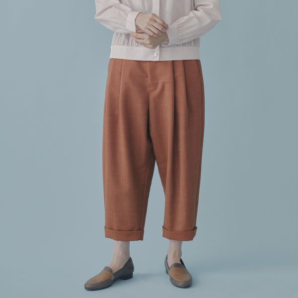 soraテーパードパンツ