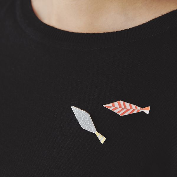 pacificピンブローチ