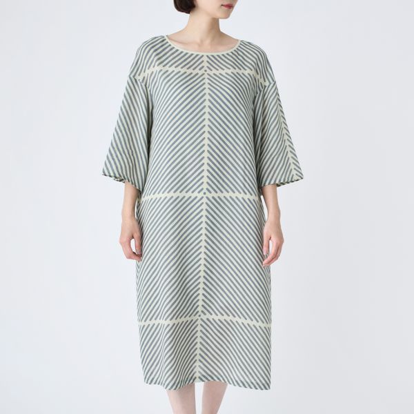 stick slashドロップショルダードレス