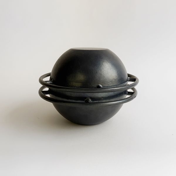 Saturnus	Iron Pot