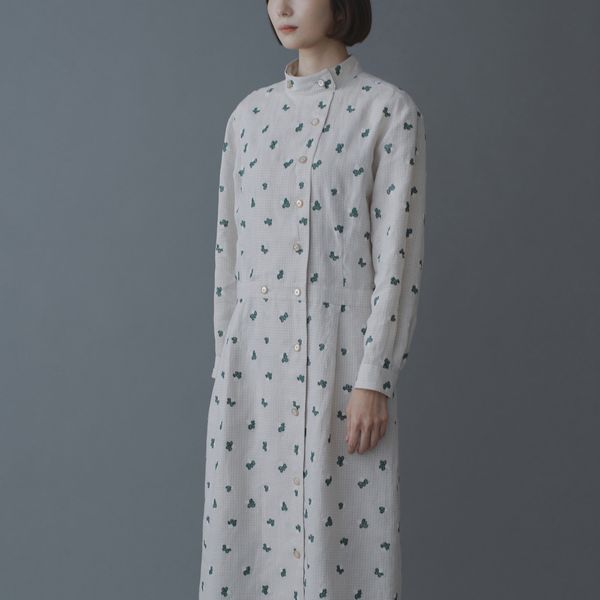 light berryドレス