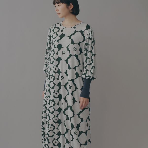 hanacoカットソードレス