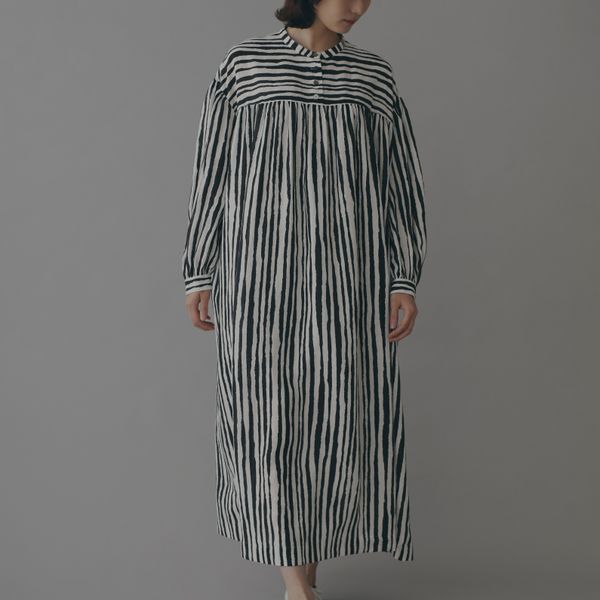 IS NO BAMBOO HEREギャザードレス