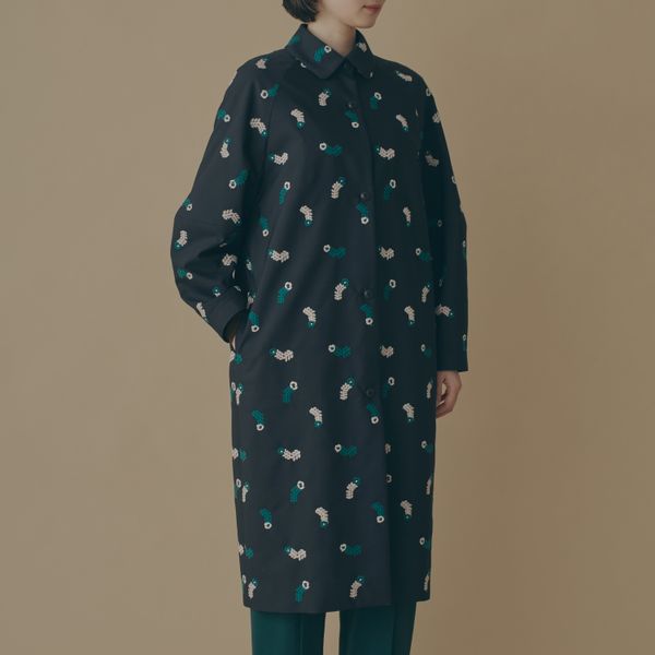 petal featherコート